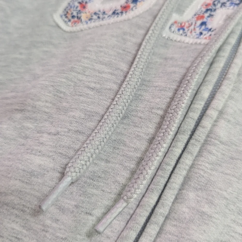 GAP Heather Gray Zip-Up Hoodie with Floral Logo (Large EC) - Picture 4 of 7